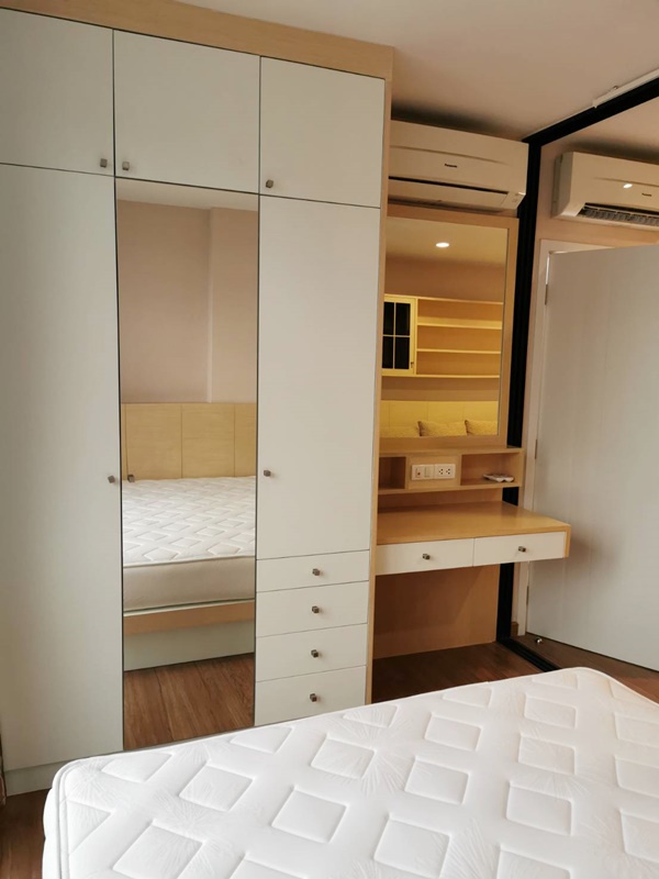 ให้เช่าคอนโด เดอะ ทรี อินเตอร์เชนจ์ พื้นที่ 36 ตร.ม. 1 ห้องนอน