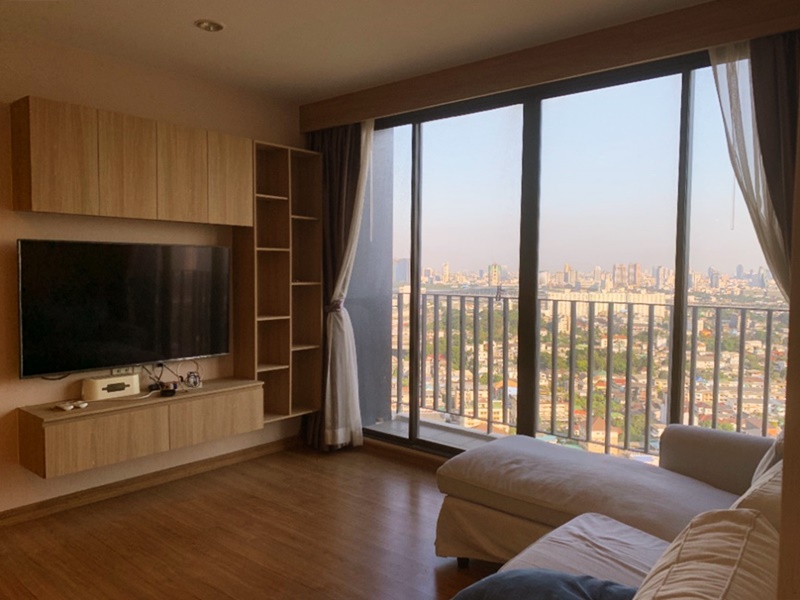 ให้เช่าคอนโด เดอะ ทรี อินเตอร์เชนจ์ พื้นที่ 58 ตร.ม. 2 ห้องนอน เช่า 25,000 บ/ด