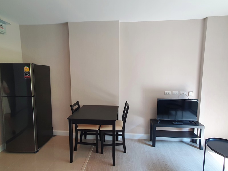 ให้เช่าคอนโด เมโทร ลักซ์ รัชดา พื้นที่ 28 ตร.ม. 1 ห้องนอน เช่า 10,000 บ/ด