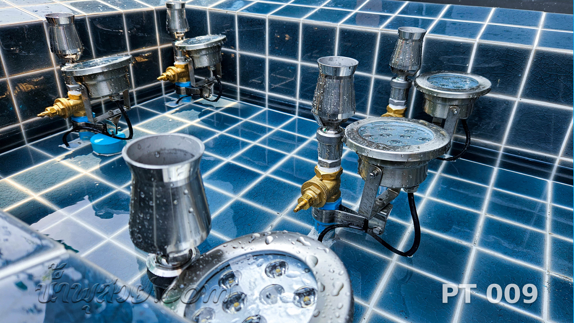 น้ำพุต้นสน คุณ ปีเตอร์ สวนหลวง