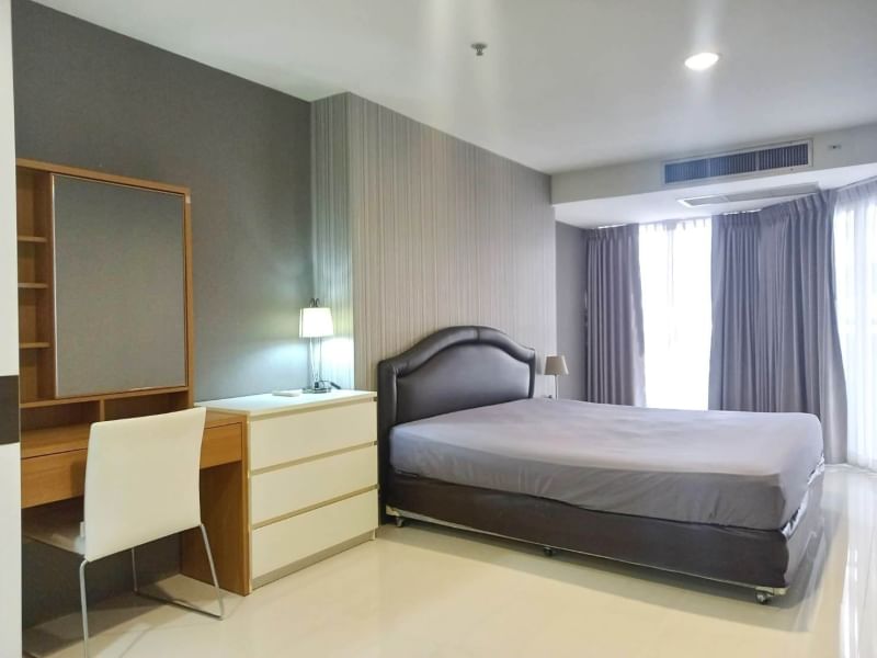 ให้เช่าคอนโด เดอะ วอเตอร์ฟอร์ด ไดมอนด์ สุขุมวิท 30/1 121 ตรม. 3 ห้องนอน 55,000 บ/ด