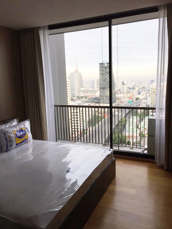 ให้เช่าคอนโด โนเบิล รีโว สีลมพื้นที่ 34 ตร.ม. 1 ห้องนอน เช่า 22,000 บ/ด