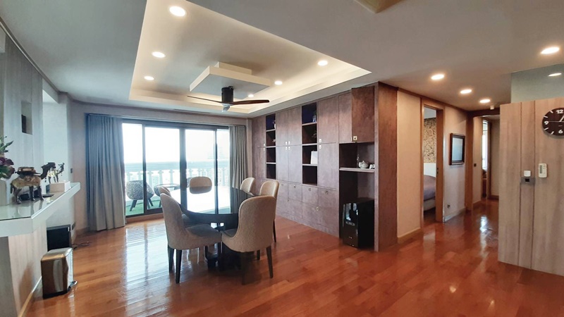 ให้เช่าคอนโด สเตท ทาวเวอร์ คอนโดมิเนียม พื้นที่ 174 ตรม. 2 ห้องนอน เช่า 90,000 บ/ด