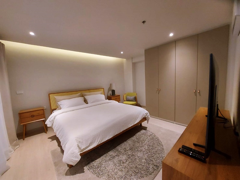 ขาย/ให้เช่า สเตท ทาวเวอร์ 111.37 ตรม. 2 ห้องนอน เช่า 40,000 บ/ด ขาย 9.1 ล.