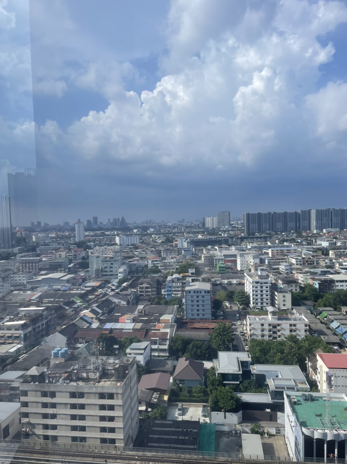 ให้เช่าคอนโด เดอะ ทรี อินเตอร์เชนจ์ พื้นที่ 60 ตร.ม. 2 ห้องนอน เช่า 20,000 บ/ด