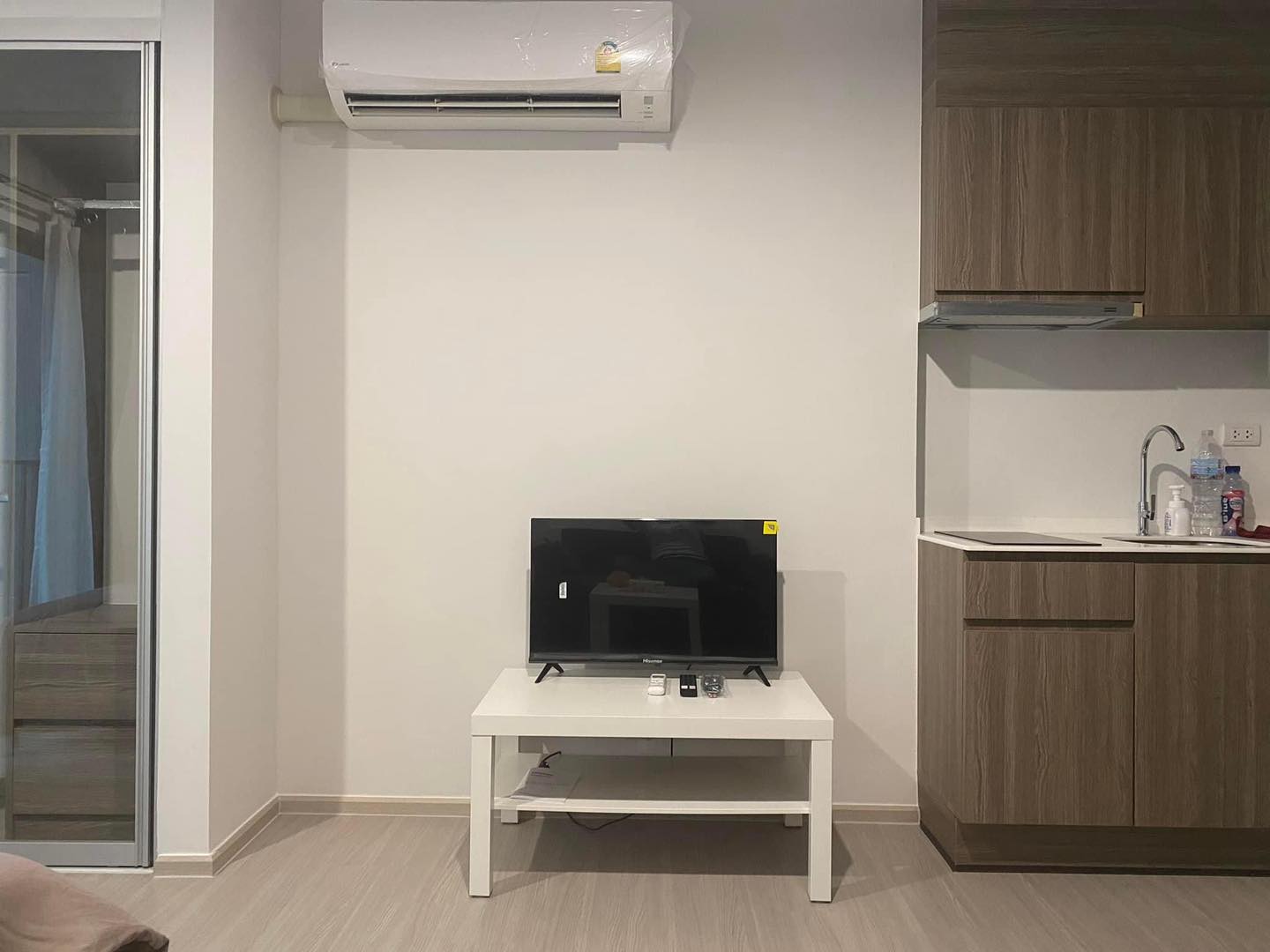 ให้เช่า The Parkland Phetkasem56 เดอะพาร์คแลนด์ เพชรเกษม56 รูปแบบห้อง Studio ขนาดพื้นที่ 26.07 ตารางเมตร ชั้น1X ตึกA