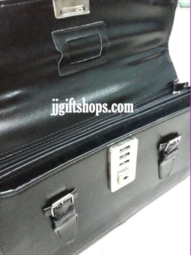 กระเป๋า นักเรียน แบบถือ หนังดำ คุณภาพดี 3 ช่อง (ไม่มีซิบ) + 2 ช่อง (ซิบ)+ช่องใส่บัตร