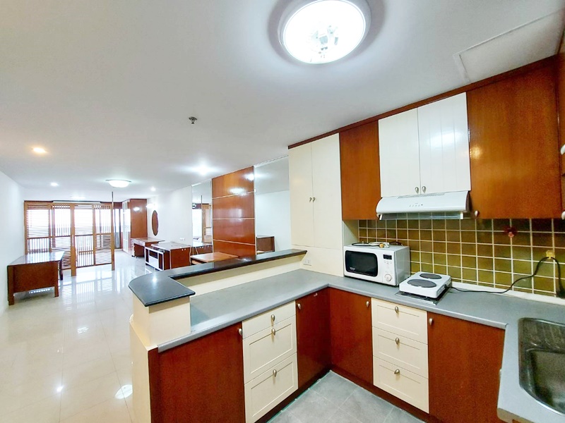 ให้เช่าคอนโด สเตท ทาวเวอร์ คอนโดมิเนียม พื้นที่ 68 ตรม. 1 ห้องนอน เช่า 18,000 บ/ด