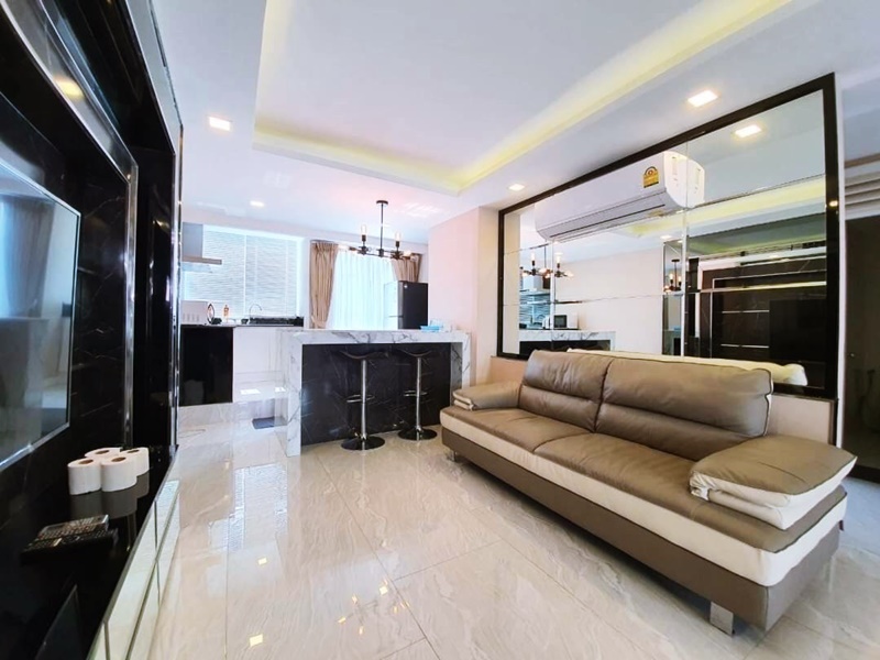 ขายคอนโด สยาม คอนโดมิเนียม พื้นที่ 75 ตร.ม. 2 ห้องนอน ขาย 9 ล้านบาท