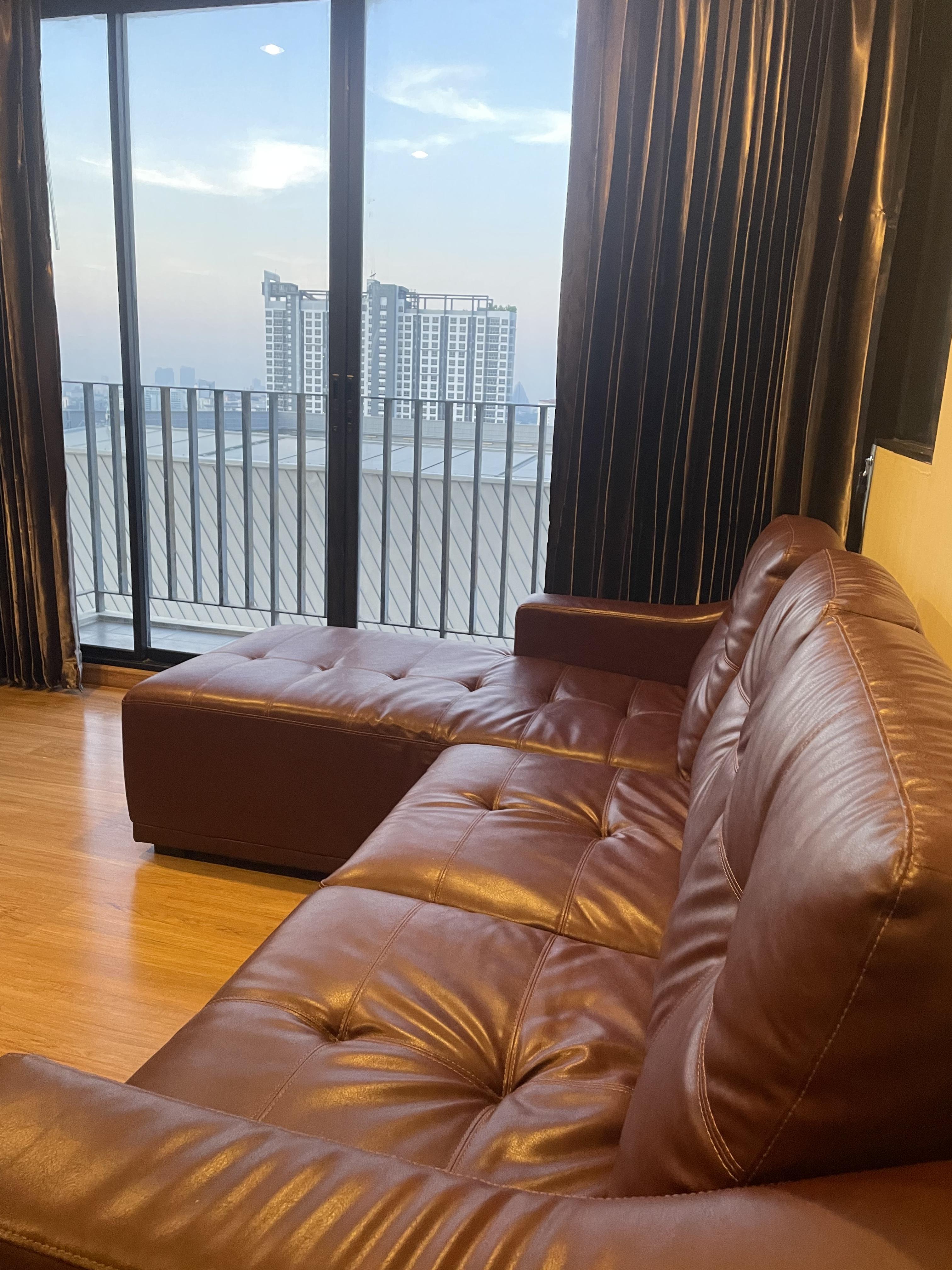 The tree interchange 2 ห้องนอน 2 ห้องน้ำ 64 ตรม