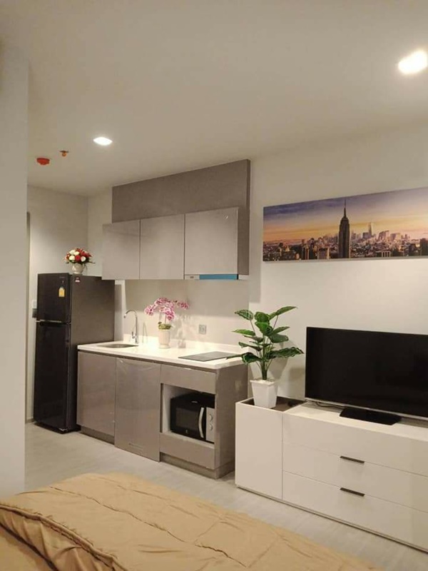 ให้เช่าคอนโด ไลฟ์ อโศก - พระราม 9 พื้นที่ 26 ตร.ม. สตูดิโอ เช่า 15,000 บ/ด