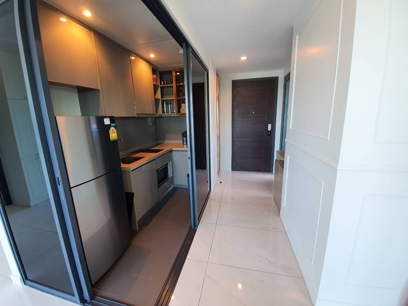 ให้เช่าคอนโด ซี เอกมัย พื้นที่ 100 ตร.ม. 3 ห้องนอน เช่า 58,000 บ/ด