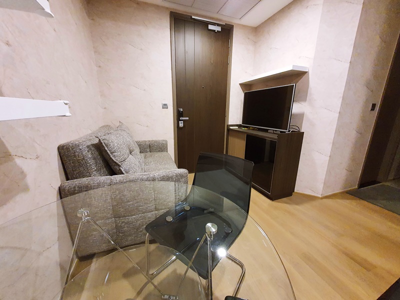 ให้เช่าคอนโด แอชตัน จุฬา-สีลม พื้นที่ 24 ตร.ม. ห้องสตูดิโอ ให้เช่า 20,000 บ/ด