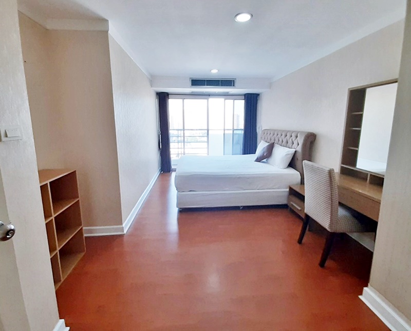 ให้เช่าคอนโด เดอะ วอเตอร์ฟอร์ด ไดมอนด์ สุขุมวิท 30/1 146 ตรม. 3 ห้องนอน 45,000 บ/ด