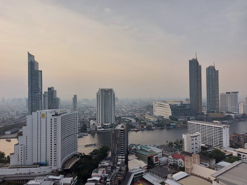 ขายคอนโด สเตท ทาวเวอร์ คอนโดมิเนียม พื้นที่ 68.23 ตรม. 1 ห้องนอน ขาย 8.9 ล้านบาท