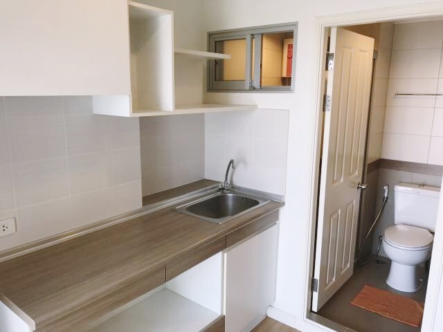 ขาย ลุมพินี พาร์ค ปิ่นเกล้า พื้นที่ 56.14 ตร.ม. 2 ห้องนอน ขาย 5.5 ล้านบาท