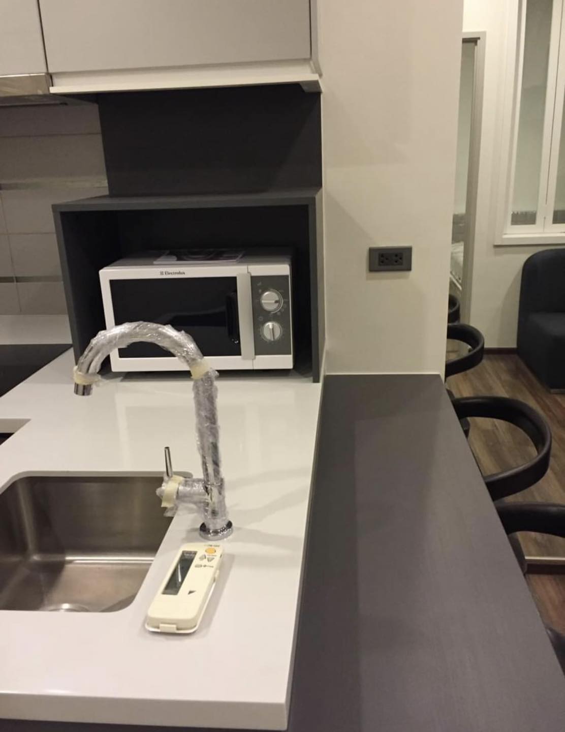 ให้เช่า วายน์ บาย แสนสิริ 30 ตร.ม 1 ห้องนอน ราคา 12,000 บาท/เดือน