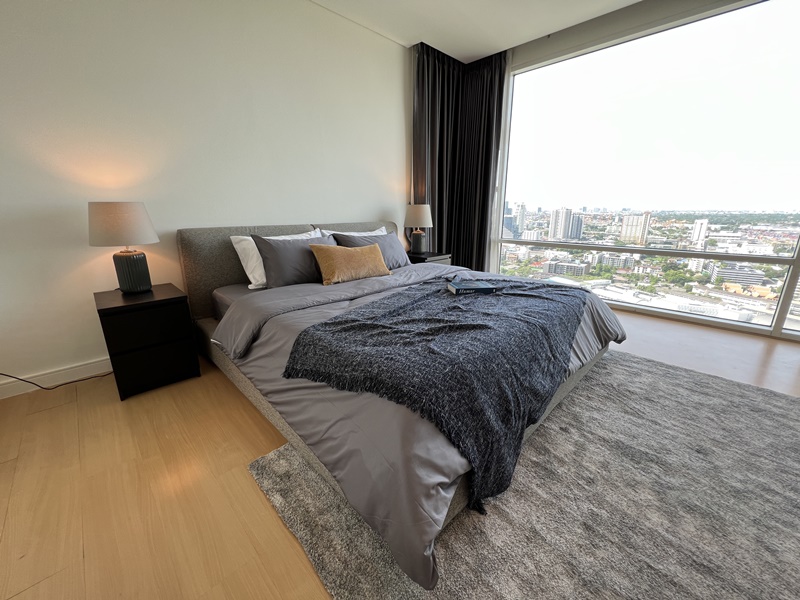 ให้เช่าคอนโด ฟูลเลอตัน สุขุมวิท พื้นที่ 151 ตร.ม. 3 ห้องนอน เช่า 98,000 บ/ด