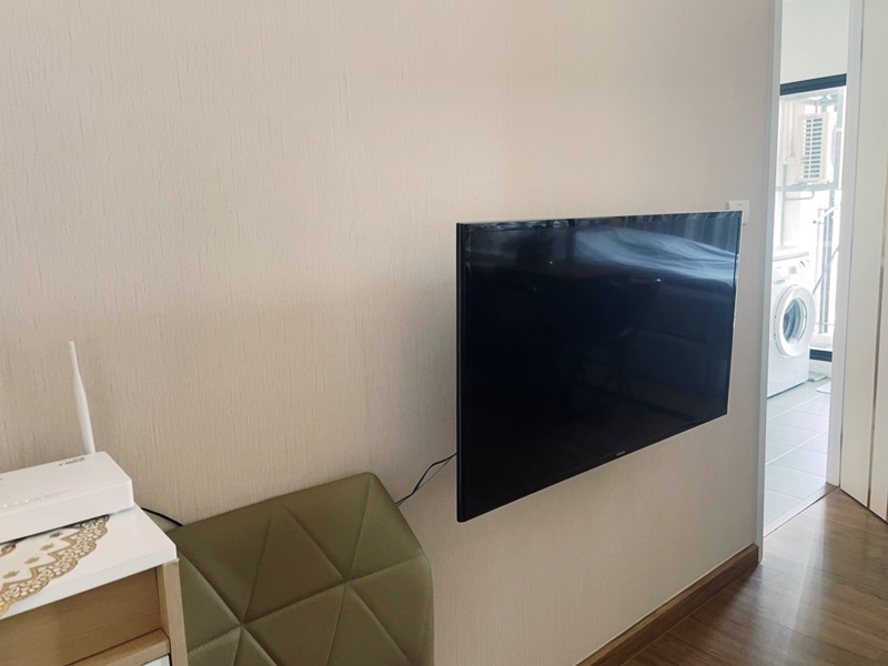 ให้เช่าคอนโด เดอะ ทรี อินเตอร์เชนจ์ พื้นที่ 35 ตร.ม. 1 ห้องนอน เช่า 14,000 บ/ด