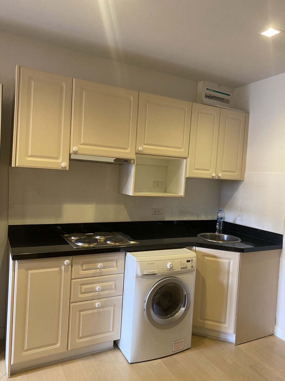 TD-M5.6 ขาย/ให้เช่าคอนโด เดอะ ซี้ด เตร์เร รัชโยธิน 50 ตรม. 2 ห้องนอน 2 ห้องน้ำ เช่า 24,00 บ/ด ขาย 5.4 ล.