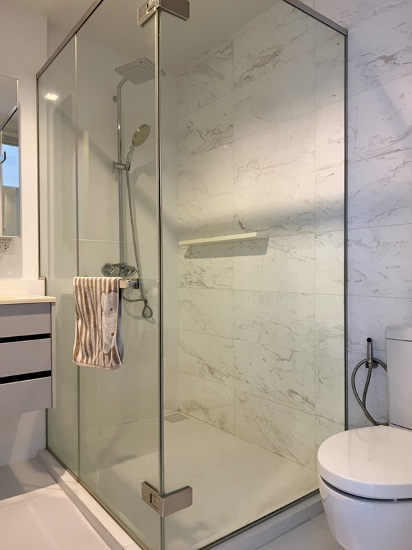 ขาย/ให้เช่า เฮช คิว ทองหล่อ 40 ตรม. 1 ห้องนอน เช่า 45,000 บาท/เดือน ขาย 10.5 ล้านบาท