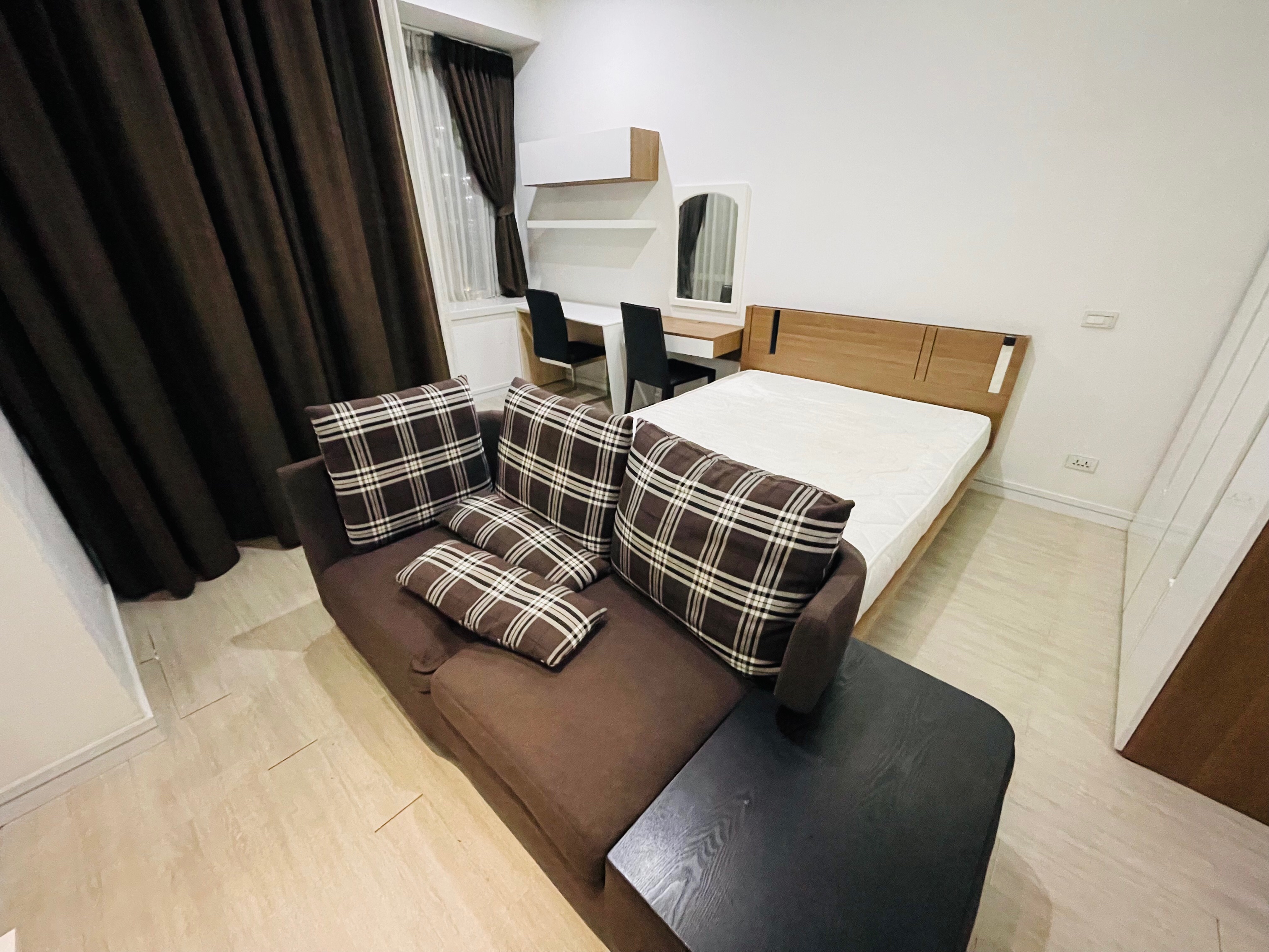 ให้เช่าคอนโด ทีซี กรีน พระราม 9 พื้นที่ 30 ตร.ม. สตูดิโอ เช่า 12,500 บ/ด