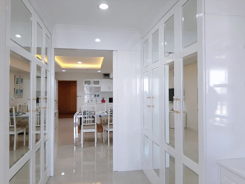 ขายคอนโด สเตท ทาวเวอร์ คอนโดมิเนียม พื้นที่ 68.23 ตรม. 1 ห้องนอน ขาย 6.5 ล้านบาท