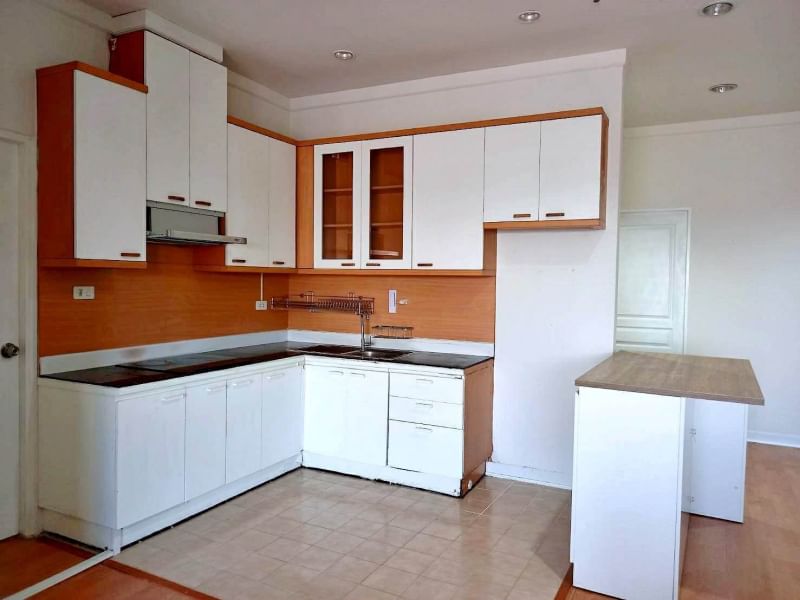 ให้เช่าคอนโด เดอะ วอเตอร์ฟอร์ด ไดมอนด์ สุขุมวิท 30/1 163.05 ตรม. 4 ห้องนอน 55,000 บ/ด