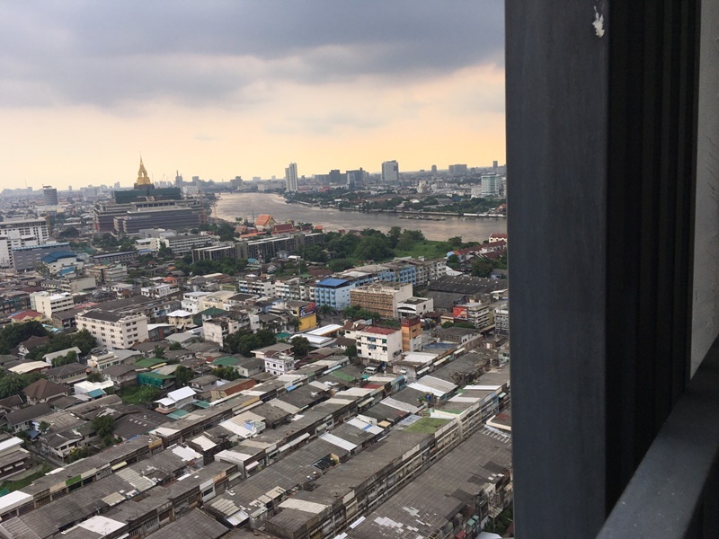 ให้เช่าคอนโด เดอะ ทรี อินเตอร์เชนจ์ พื้นที่ 36 ตร.ม. 1 ห้องนอน เช่า 9,000 บ/ด