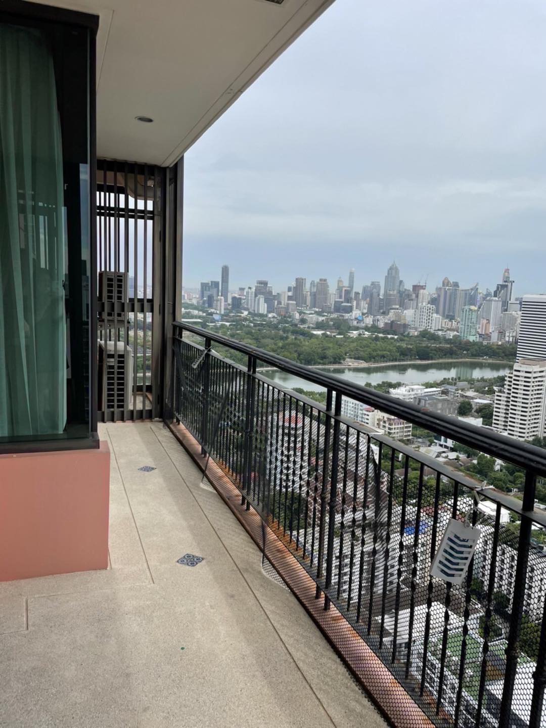 ให้เช่า อกัสตัน สุขุมวิท22 155 ตร.ม 3 ห้องนอน ตึก B ห้อง ราคา 75,000บาท/เดือน