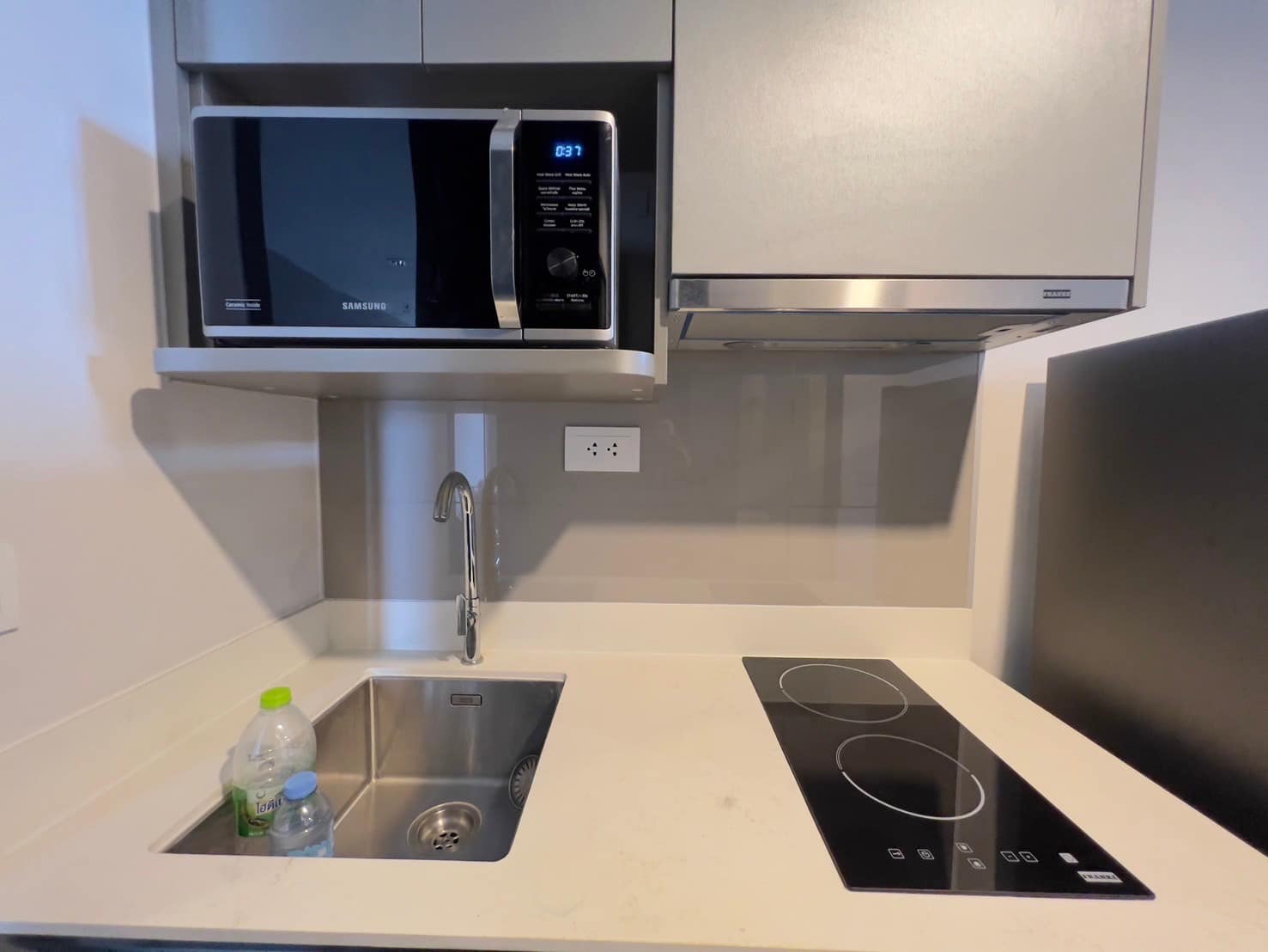 ให้เช่าคอนโด ไอดีโอ โมบิ รางน้ำ พื้นที่ 28 ตรม. ห้องสตูดิโอ ราคาเช่า 18,000 /เดือน