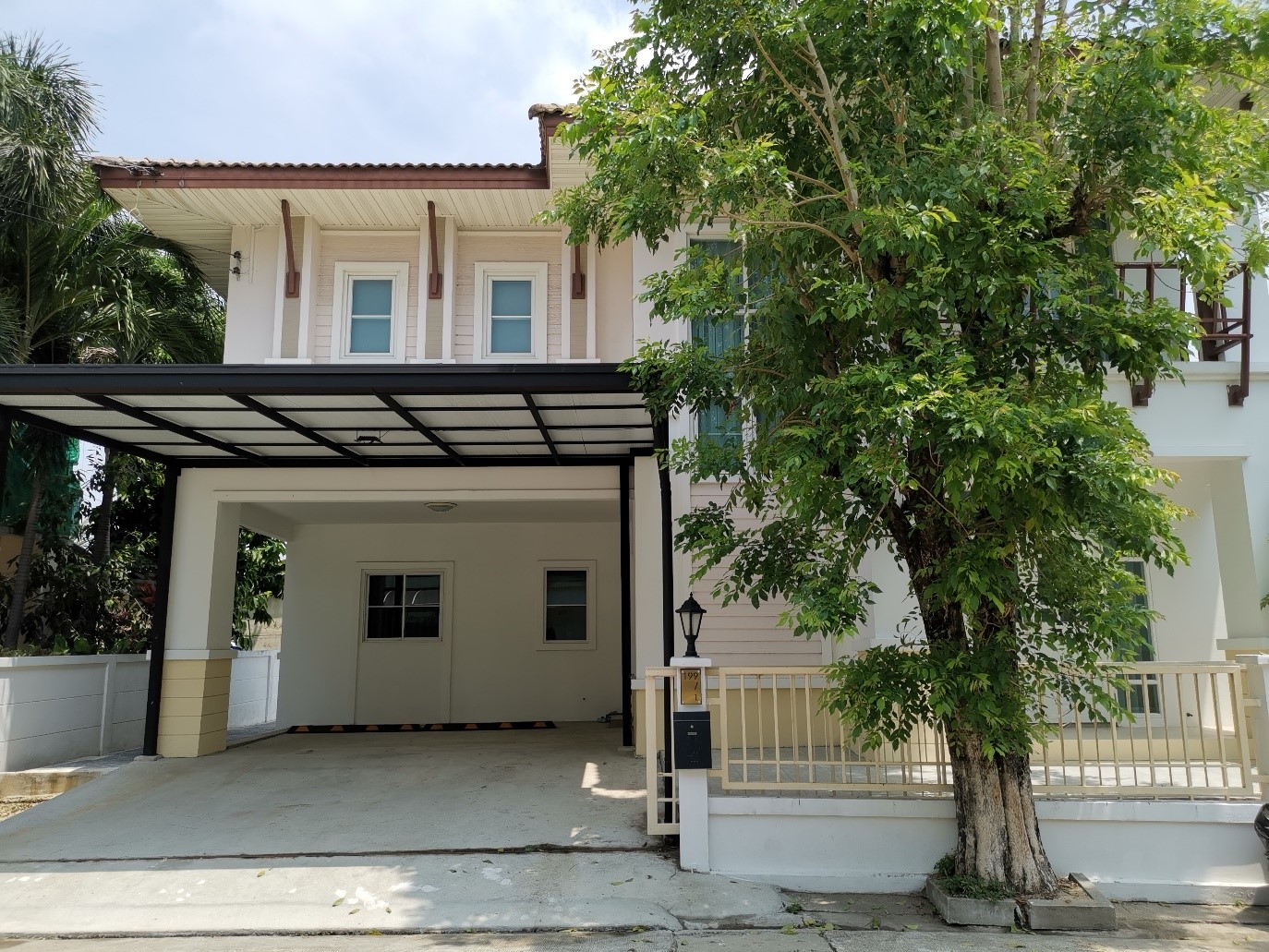 ให้เช่าบ้านเดี่ยว 2 ชั้น ย่านบางพลี พื้นที่ 60 ตรว. 4 ห้องนอน เช่า 28,000 บ/ด