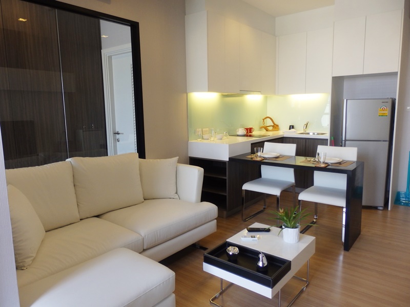 ขายคอนโดเออร์บาโน่ แอบโซลูท สาทร–ตากสิน 38 ตร.ม. 1 ห้องนอน ขาย 4.75 ล้านบาท