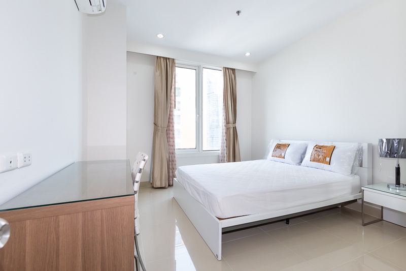 ให้เช่าคอนโด สิริ เรสซิเด้นซ์ พื้นที่ 140 ตร.ม. 3 ห้องนอน. เช่า 100,000 บ/ด