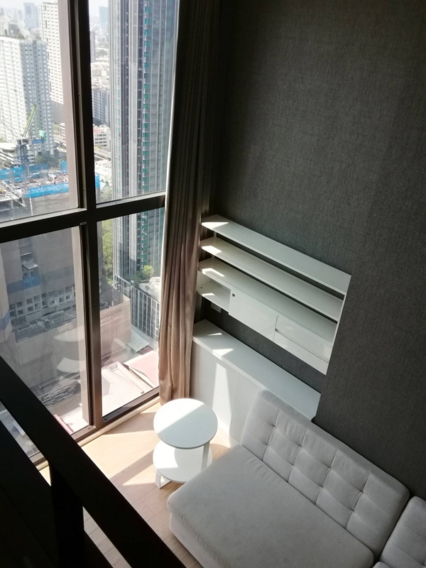 ให้เช่า ชีวาทัย เรสซิเดนซ์ อโศก พื้นที่ 28 ตร.ม. 1ห้องนอน(ลอฟท์ ดูเพล็กซ์) เช่า 25,000 บ/ด