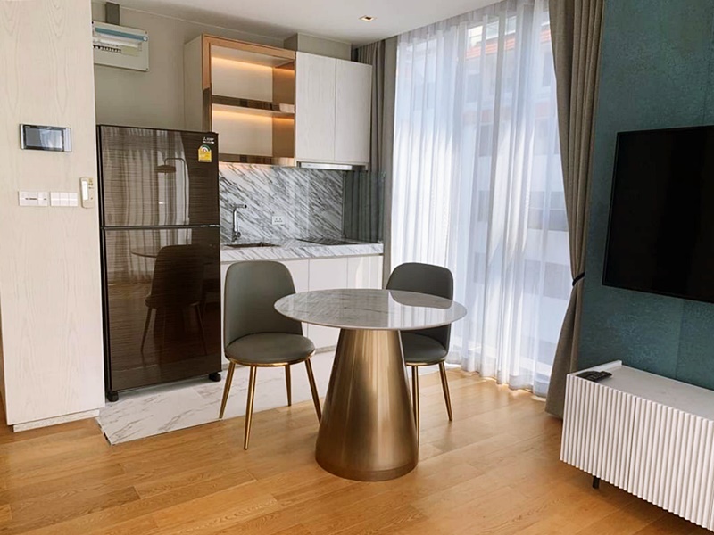 ให้เช่าคอนโด 111 เรสซิเดนซ์ พื้นที่ 52 ตรม. 1 ห้องนอน เช่า 55,000 บ/ด