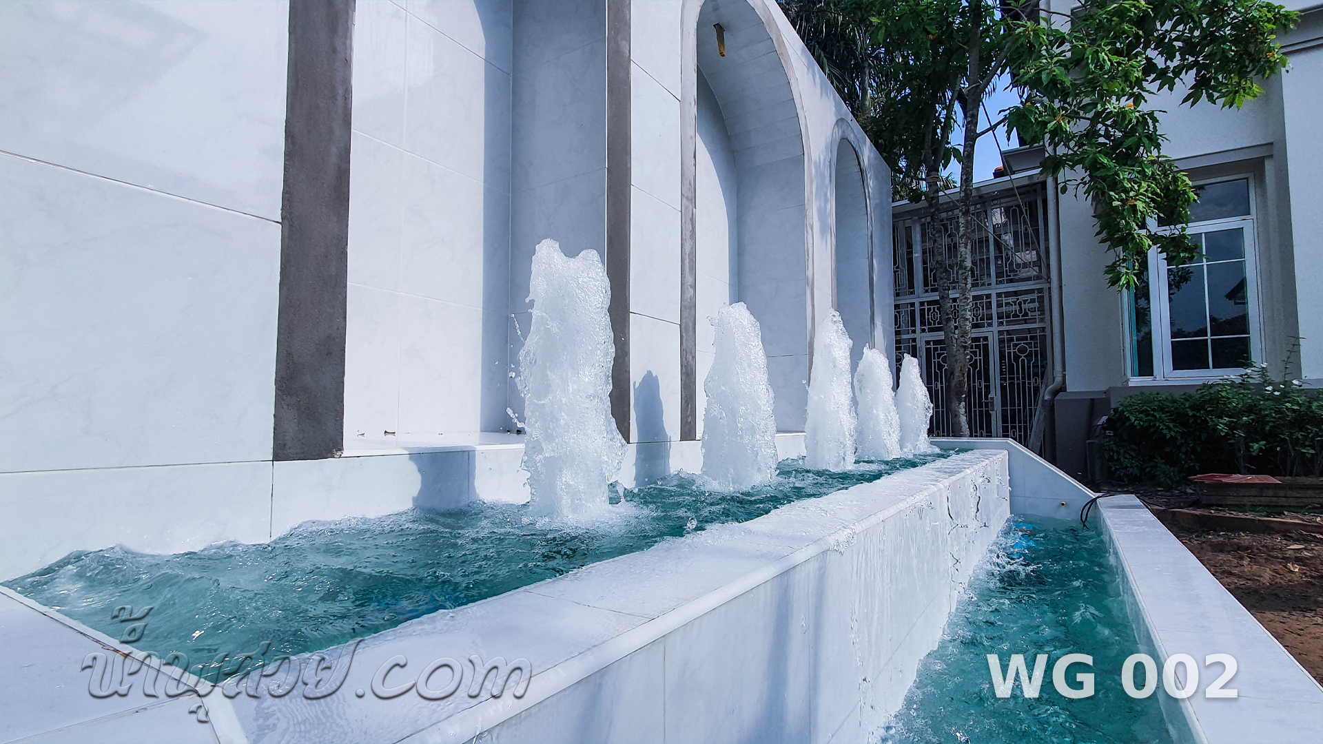 น้ำพุต้นสน บ่อน้ำล้น 2 ชั้น คุณวรรณ Grand Crystal เอกมัย-รามอินทรา