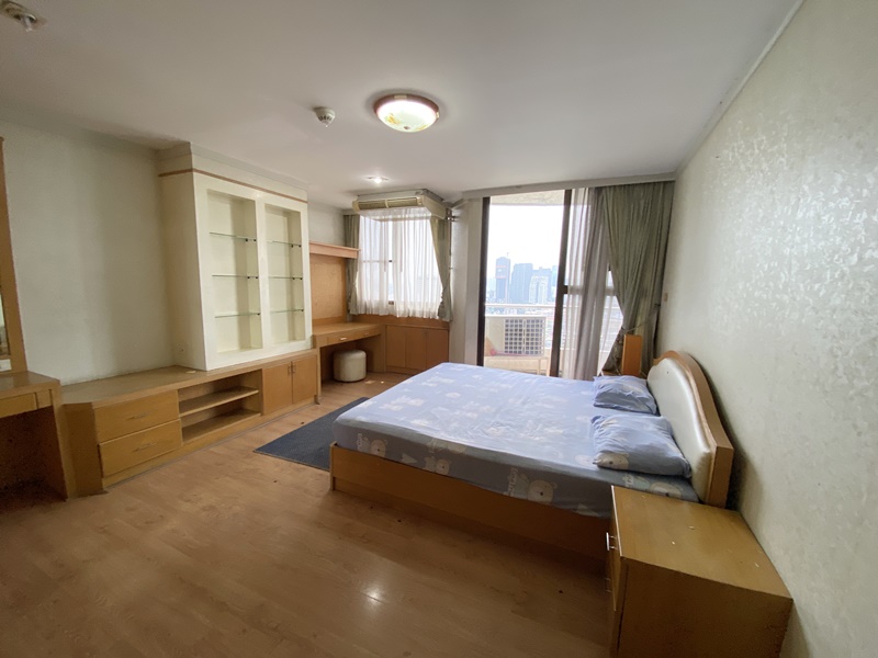 ขายคอนโด ศุภาลัย เพลส สุขุมวิท 39 พื้นที่ 73 ตรม. 2 ห้องนอน ขาย 5 ล้านบาท