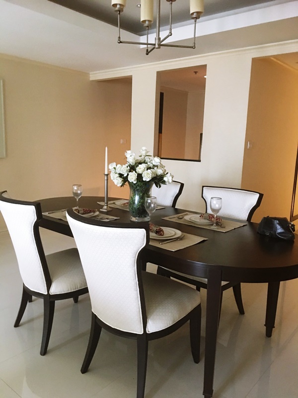 ขายคอนโด เดอะ โอเลียนเดอร์ พื้นที่ 170 ตร.ม. 3 ห้องนอน ขาย 22 ล้านบาท