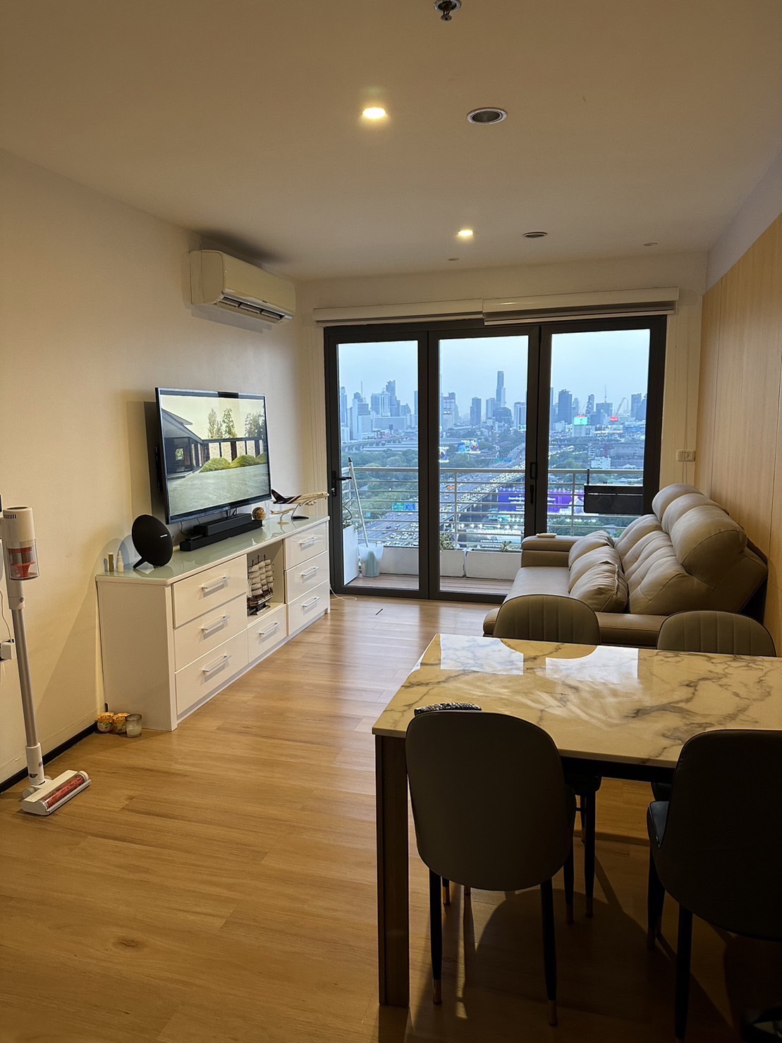 KS-J04.1 เดอะ มาร์ค รัชดา-แอร์พอร์ตลิงค์ 2 ห้องนอน 2 ห้องน้ำ 60 ตรม , ชั้น 2x