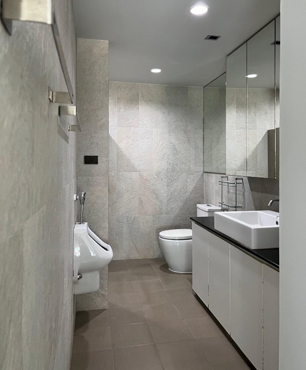 ให้เช่าคอนโด ชาเทรียม ริเวอร์ไซด์ เรสซิเด้นท์ 128 ตร.ม. 2 ห้องนอน เช่า 65,000 บ/ด