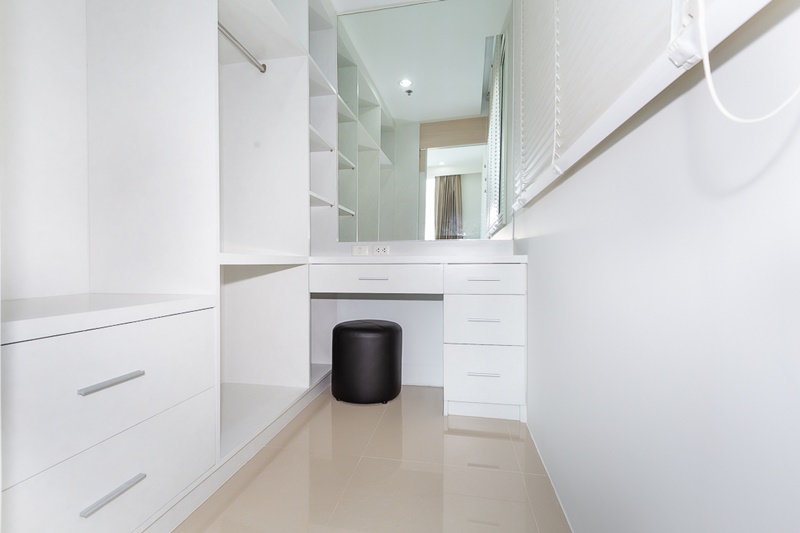 ให้เช่าคอนโด สิริ เรสซิเด้นซ์ พื้นที่ 140 ตร.ม. 3 ห้องนอน. เช่า 100,000 บ/ด