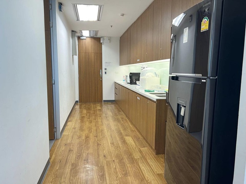 ให้เช่า สำนักงาน ย่านห้วยขวาง พื้นที่ 342 ตรม. เช่า 340,000 บ/ด