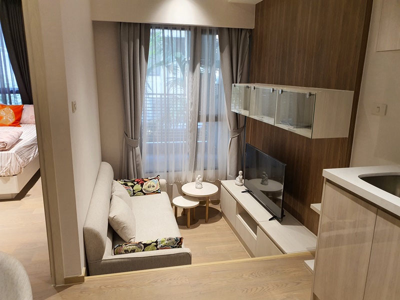 ให้เช่าคอนโด รูเนะสุ ทองหล่อ 5 พื้นที่ 35 ตร.ม. 1 ห้องนอน เช่า 45,000 บ/ด