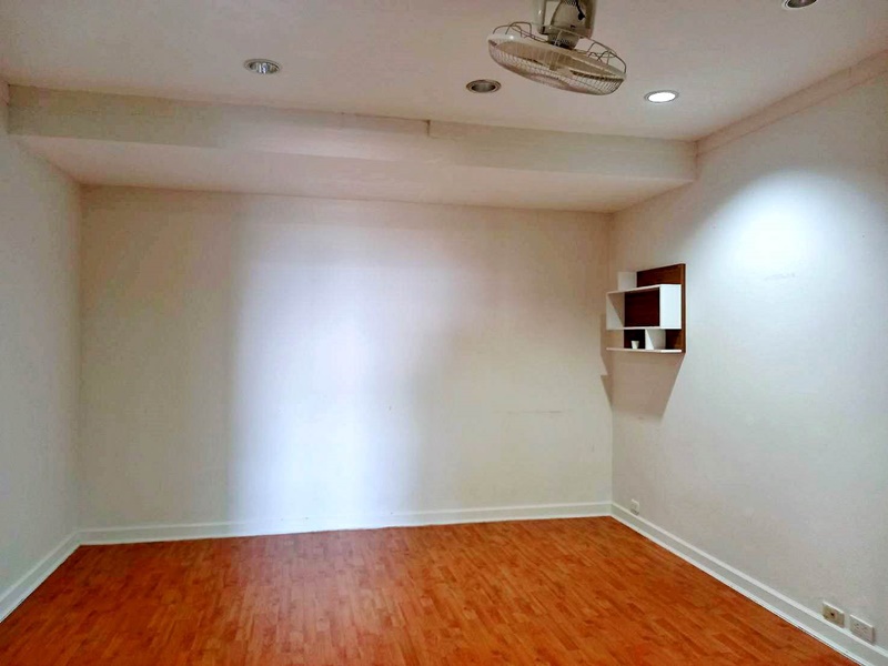 ให้เช่าคอนโด เดอะ วอเตอร์ฟอร์ด ไดมอนด์ สุขุมวิท 30/1 146.49 ตรม. 4 ห้องนอน 55,000 บ/ด