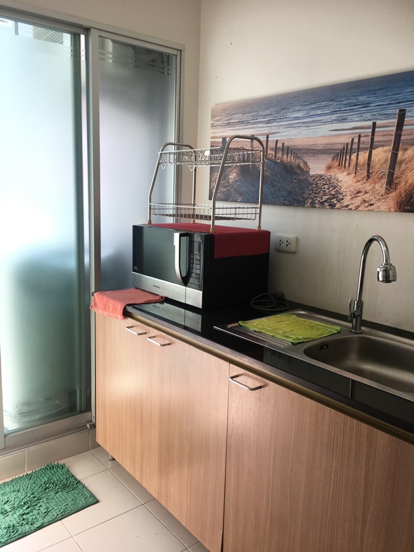 ให้เช่า ดีคอนโด รามอินทรา 47 พื้นที่ 30 ตร.ม. 1 ห้องนอน เช่า 7,500 บ/ด