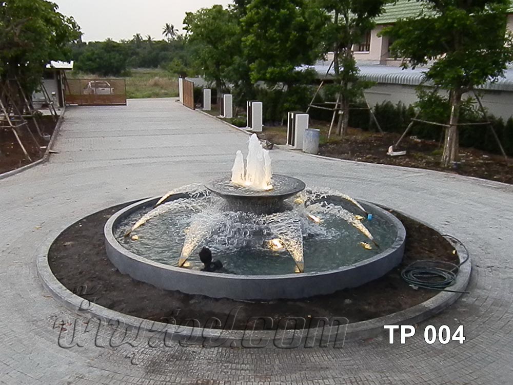 บ่อน้ำพุวงเวียน วงกลม 5.57ม. ชุดน้ำพุ 12 หัว ที่เจ้าสัว โคราช