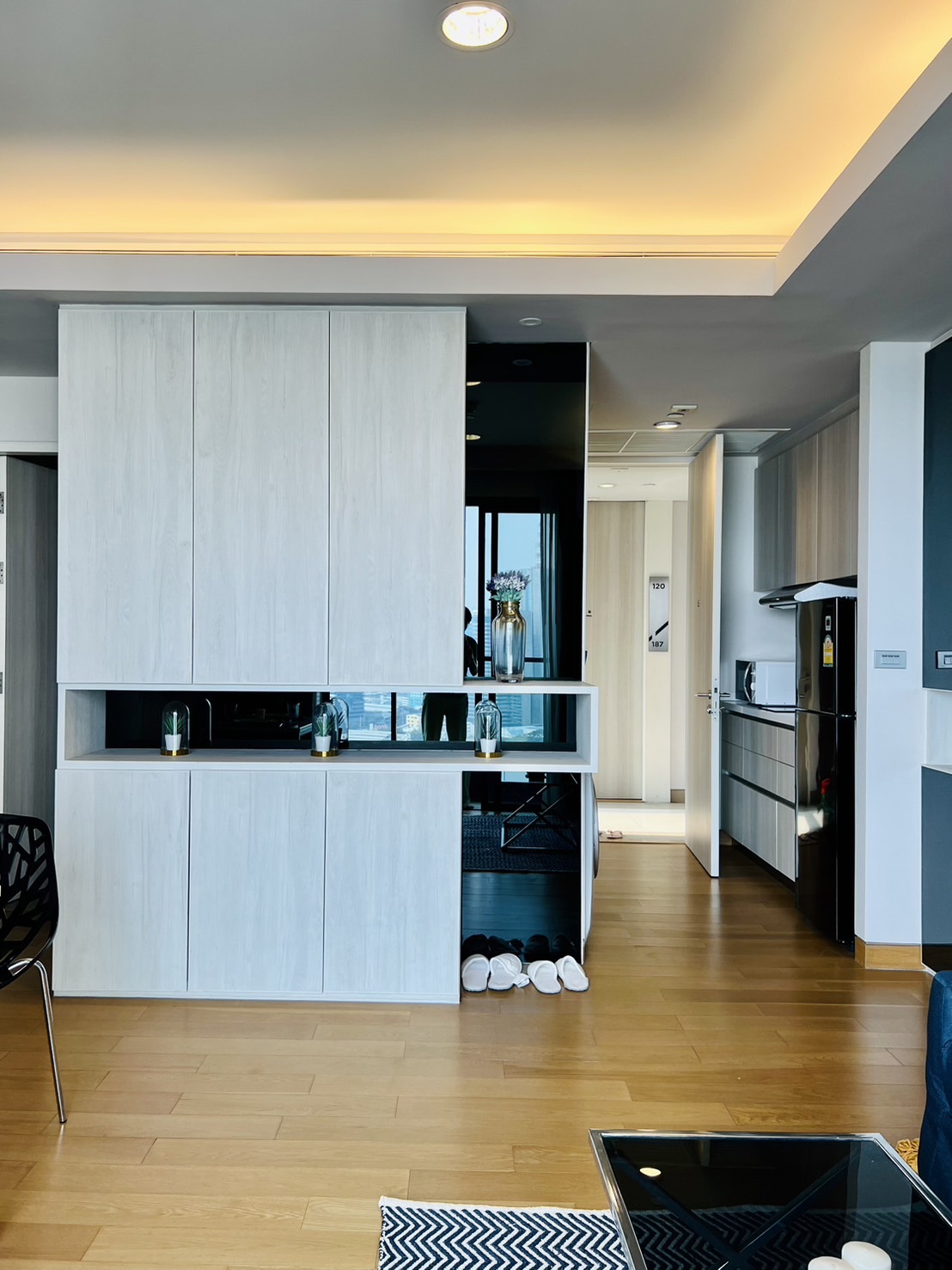 ให้เช่าคอนโด เดอะ ลุมพินี 24 พื้นที่ 54 ตร.ม. 2 ห้องนอน เช่า 52,000 บ/ด