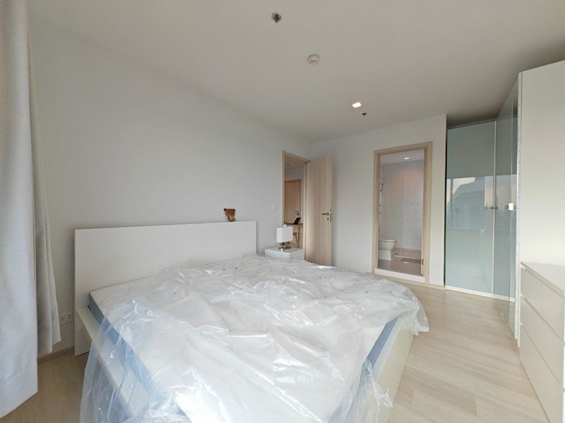 ให้เช่าคอนโด ไลฟ์ วัน ไวร์เลส พื้นที่ 63 ตร.ม. 2 ห้องนอน ให้เช่า 28,000 บ/ด