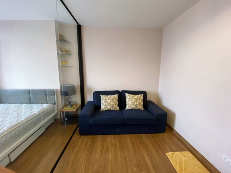 ให้เช่าคอนโด เดอะ ทรี อินเตอร์เชนจ์ พื้นที่ 30 ตร.ม. 1 ห้องนอน เช่า 9,500 บ/ด